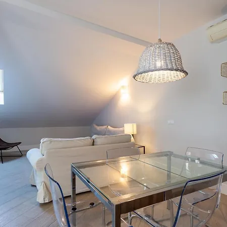 Urbe10 Angel 2 Bedrooms 4a