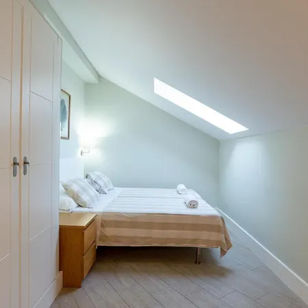 Urbe10 Angel 2 Bedrooms 4a Apartment *