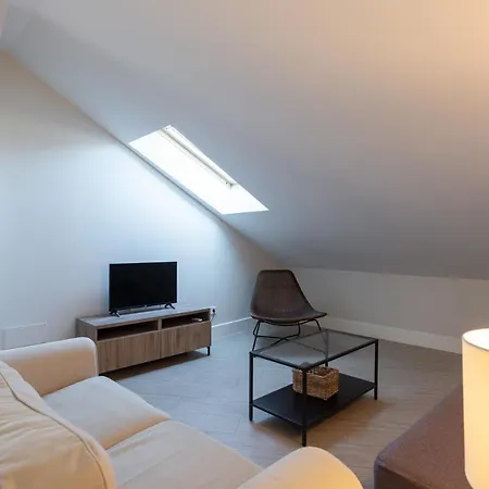 Apartment Urbe10 Angel 2 Bedrooms 4a Malaga