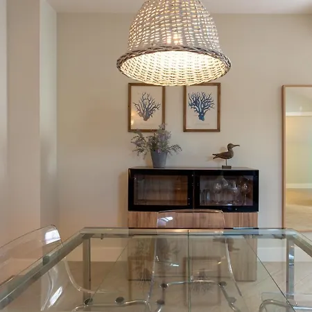 Urbe10 Angel 2 Bedrooms 4a Apartment